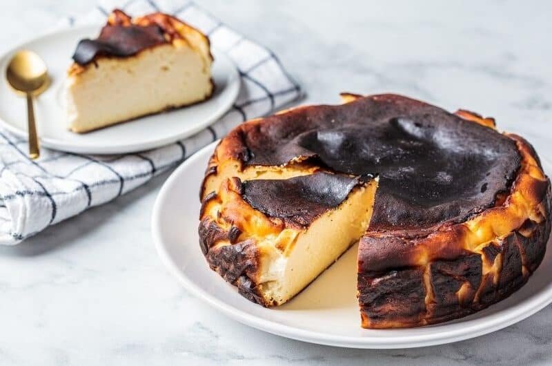 ชีสเค้กหน้าไหม้คีโต (Basque burnt keto cheesecake)